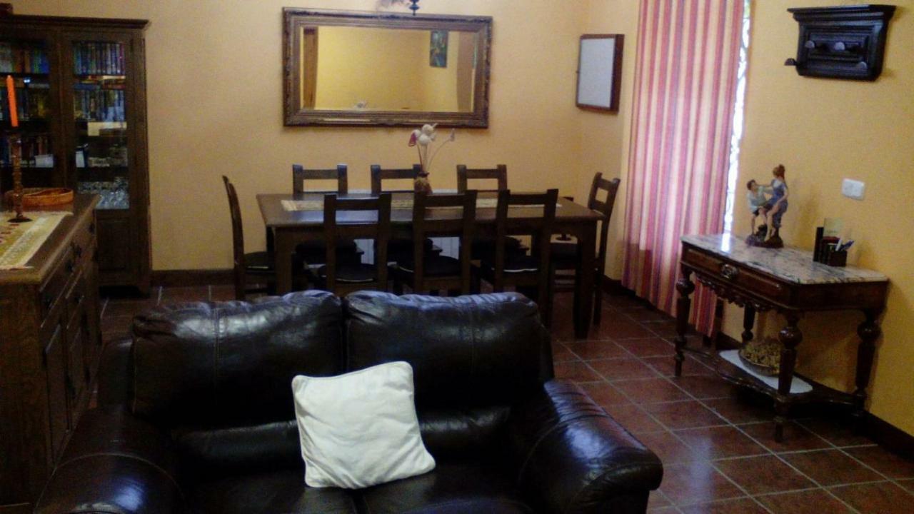 El Condado Casa Rural Fuentes de Onoro Екстериор снимка